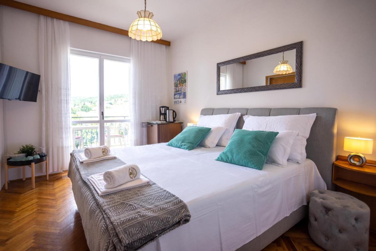 Apartments Lonzor I Selce Eksteriør bilde